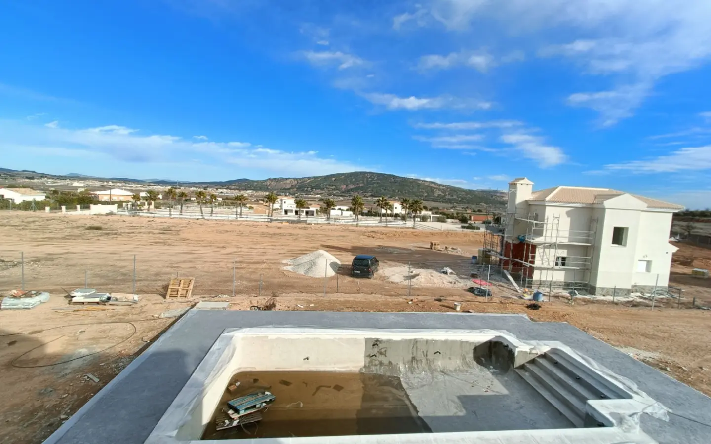 3-bedroom Detached Villa In Pinoso, Spain (150 M²)