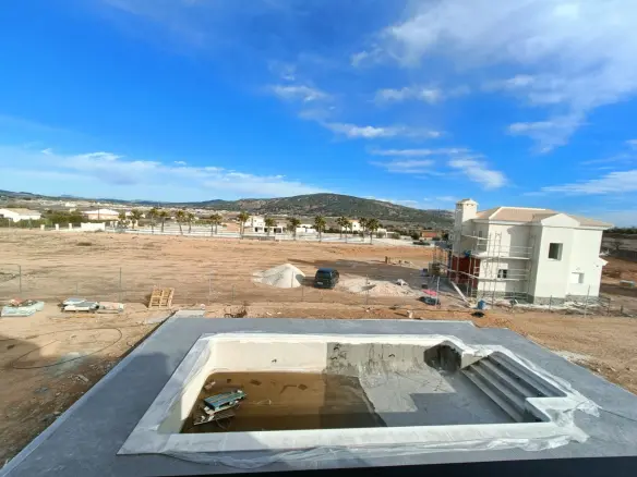 3-bedroom Detached Villa In Pinoso, Spain (150 M²)