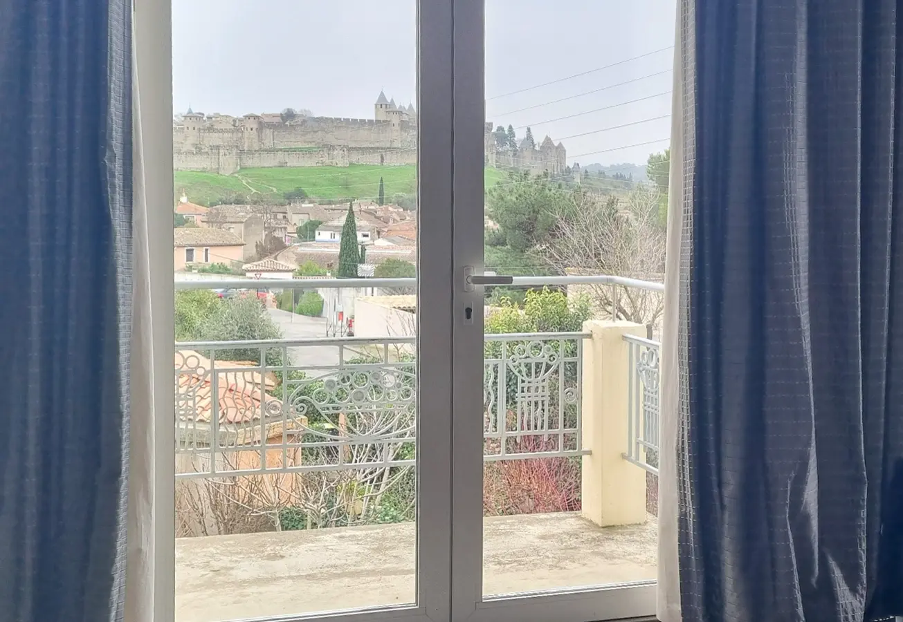 6-bedroom Town House In Carcassonne, France (220 M²)