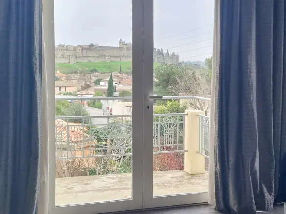 6-bedroom Town House In Carcassonne, France (220 M²)