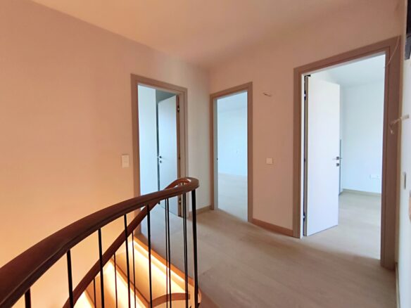 Maisonette Of 160 M²