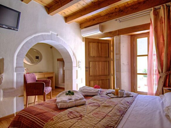 Boutique – Hotel For Sale In Rethymno Crete.