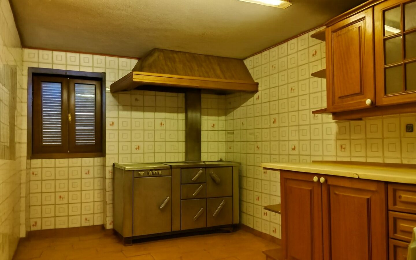 House Of 950 Square Meters, 20 Minutes From The Airport With Garden In Vila Do Conde, Portugal