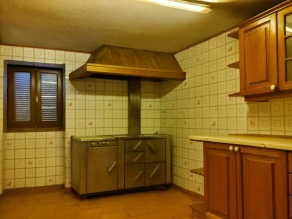 House Of 950 Square Meters, 20 Minutes From The Airport With Garden In Vila Do Conde, Portugal