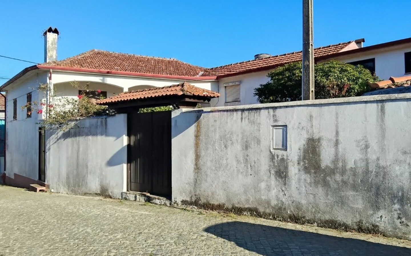 House Of 950 Square Meters, 20 Minutes From The Airport With Garden In Vila Do Conde, Portugal