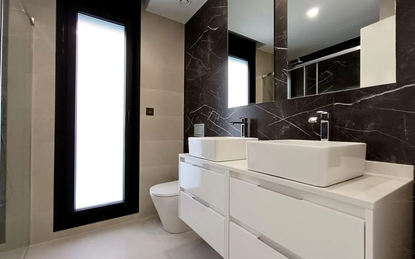 3-bedroom Villa In Benijofar, Spain (138 M²)