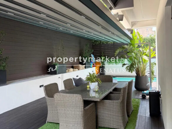 Apartment Of 100 M² With Pool
