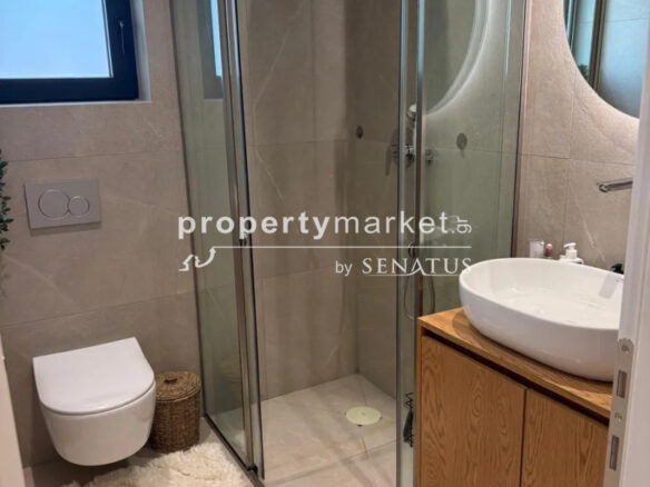 Apartment Of 100 M² With Pool