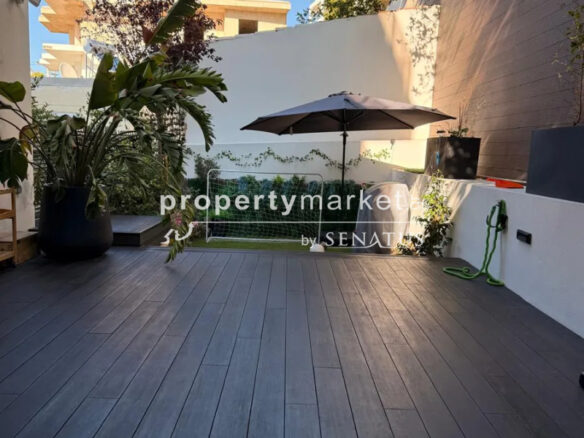 Apartment Of 100 M² With Pool