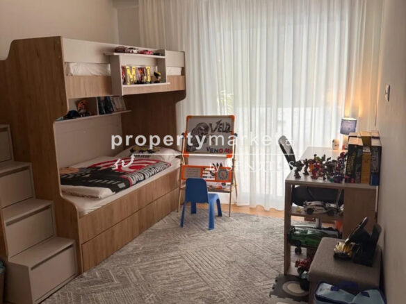 Apartment Of 100 M² With Pool
