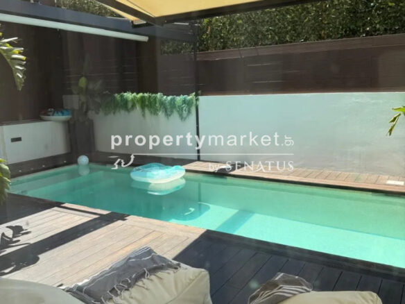 Apartment Of 100 M² With Pool