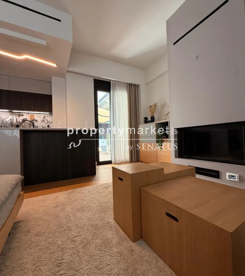 Apartment Of 100 M² With Pool