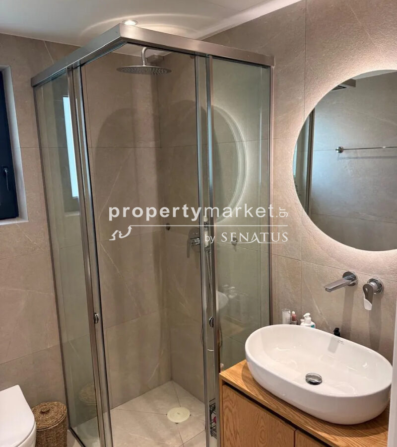 Apartment Of 100 M² With Pool