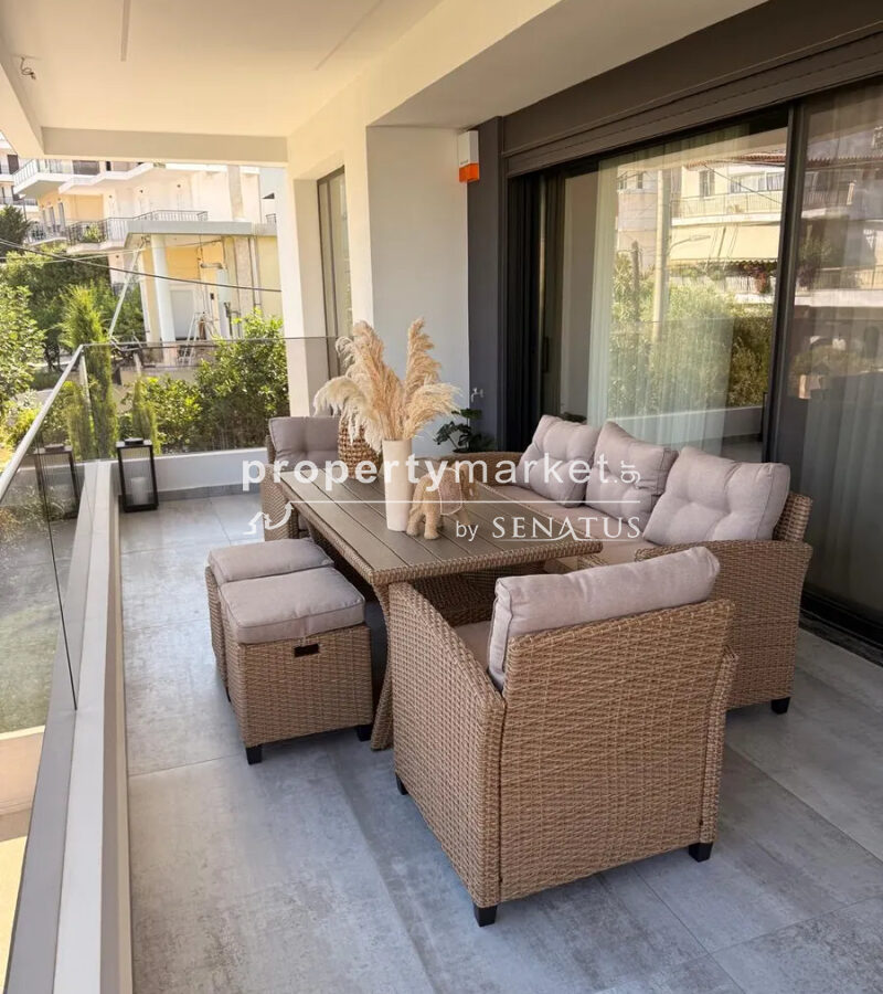 Apartment Of 100 M² With Pool
