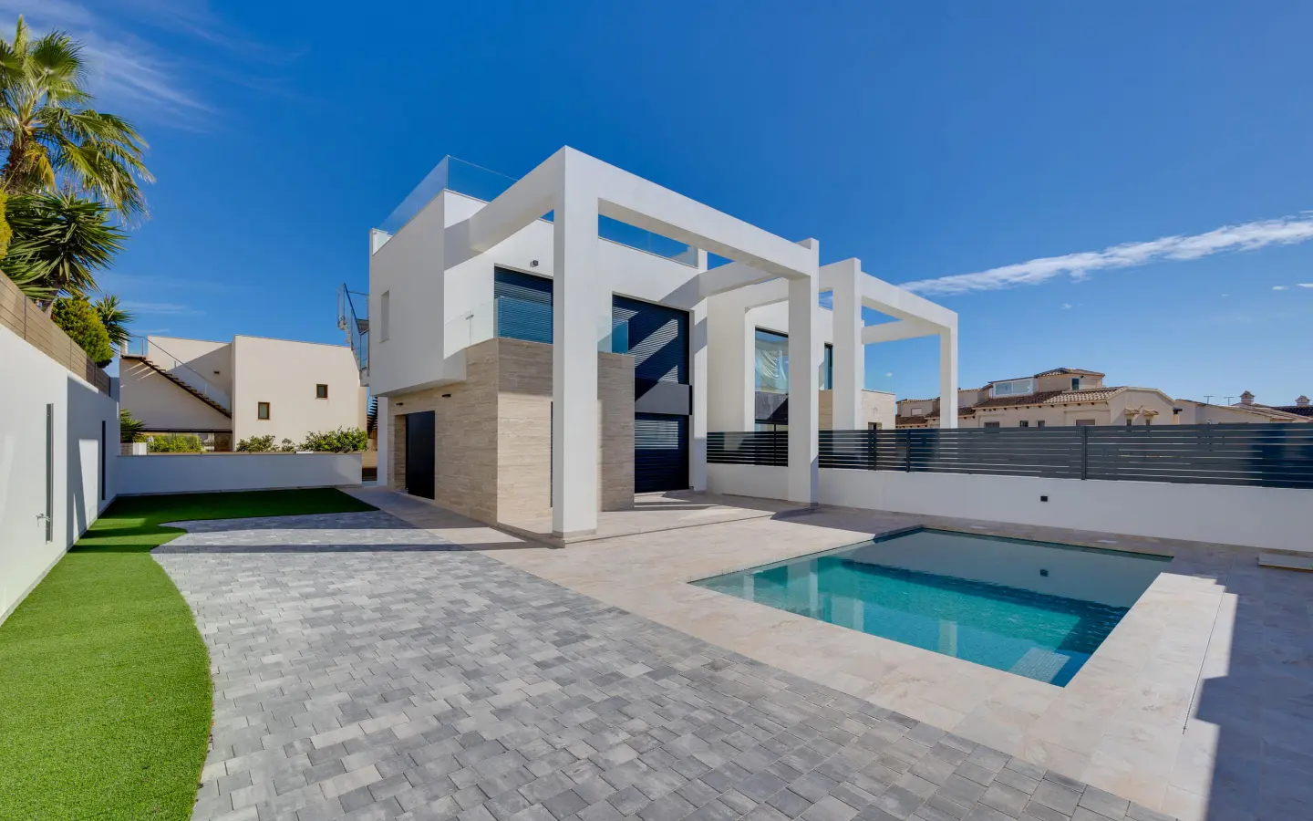 4-bedroom Country Land In Torrevieja, Spain (238 M²)