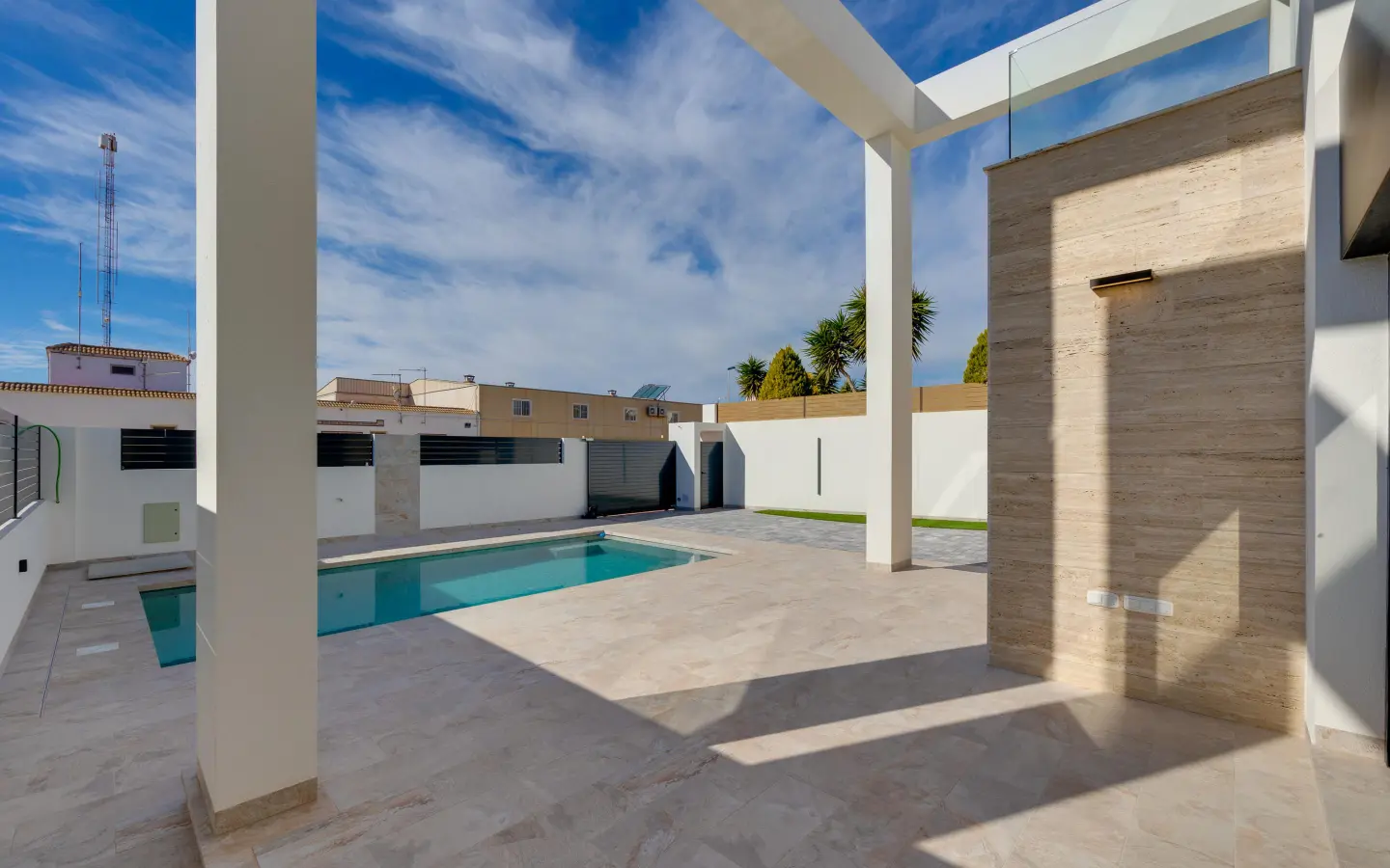 4-bedroom Country Land In Torrevieja, Spain (238 M²)