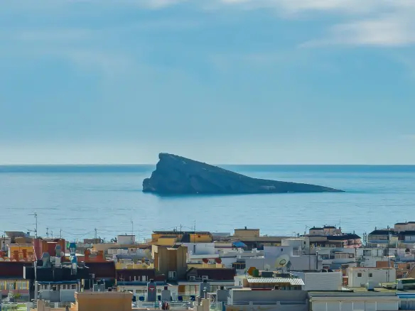 2-bedroom Apartment In Benidorm, Spain (83 M²)