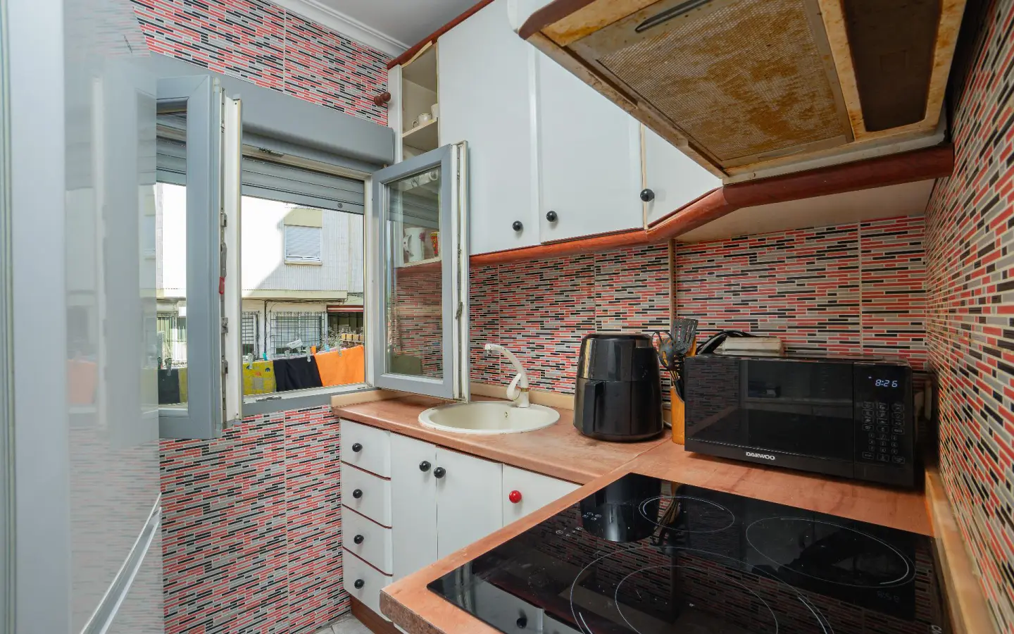 2-bedroom Apartment In Benidorm, Spain (83 M²)