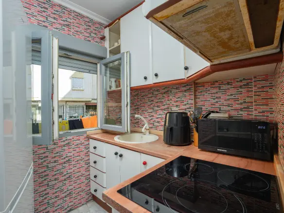 2-bedroom Apartment In Benidorm, Spain (83 M²)
