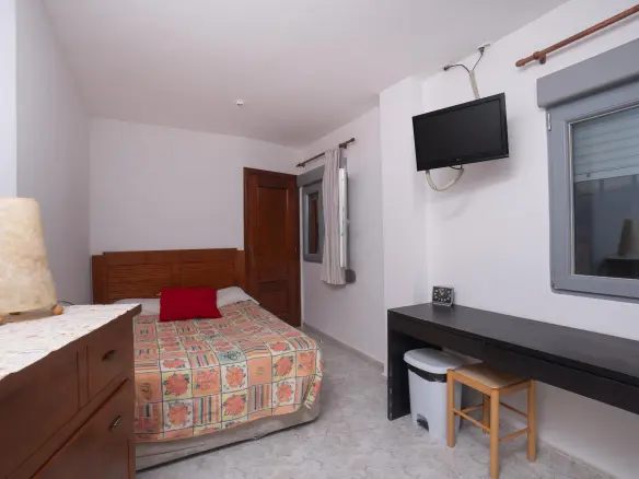 2-bedroom Apartment In Benidorm, Spain (83 M²)