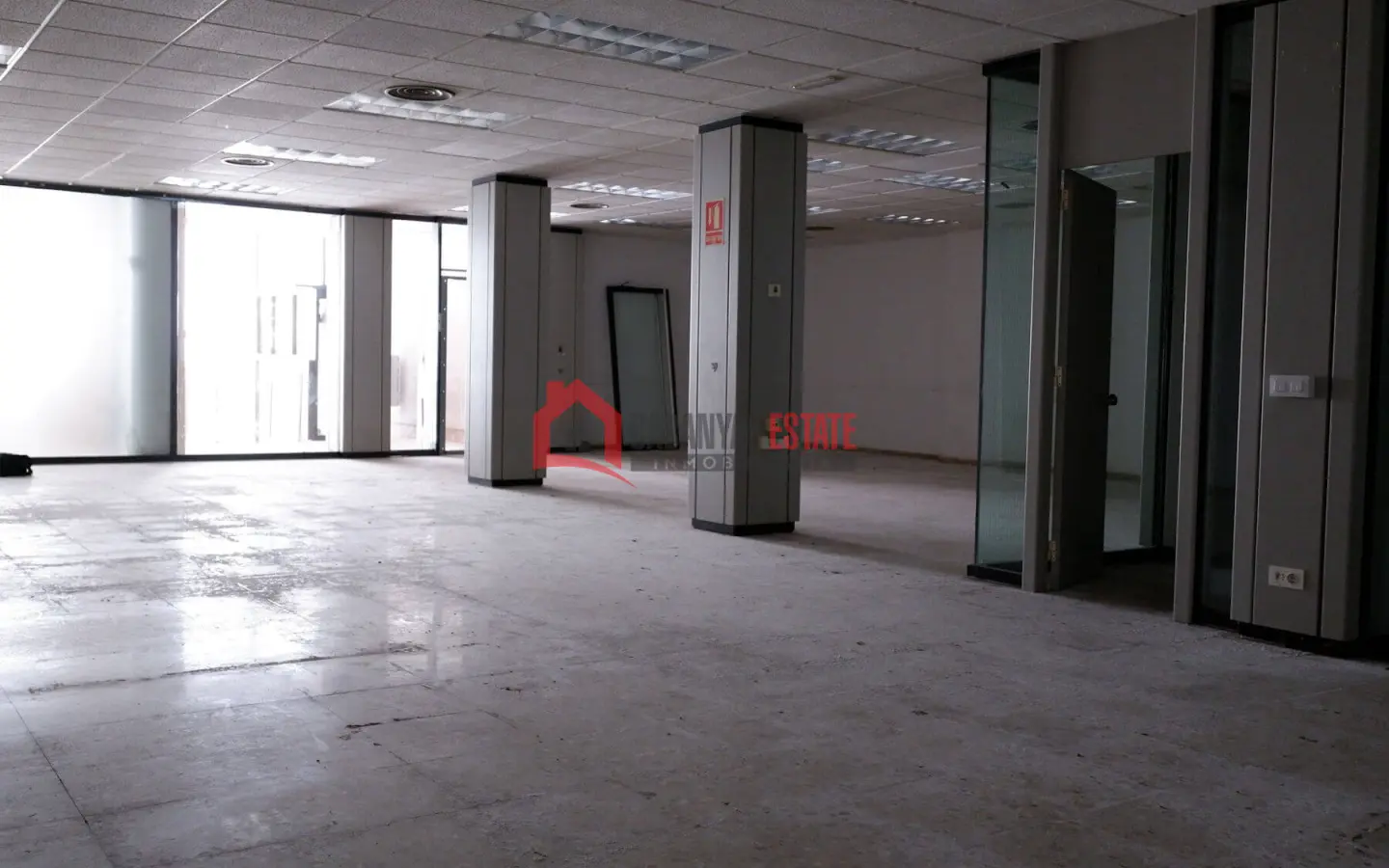 Commercial Premises Of 288 M² In Sagunto, Spain