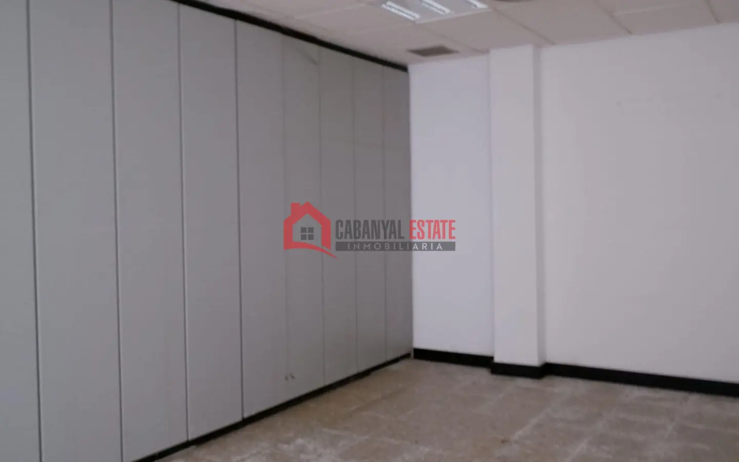 Commercial Premises Of 288 M² In Sagunto, Spain