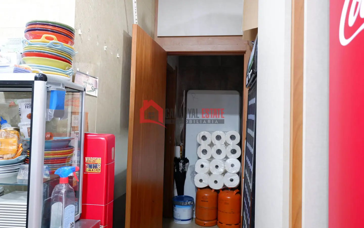 Commercial Premises Of 52 M² In Valencia, Spain