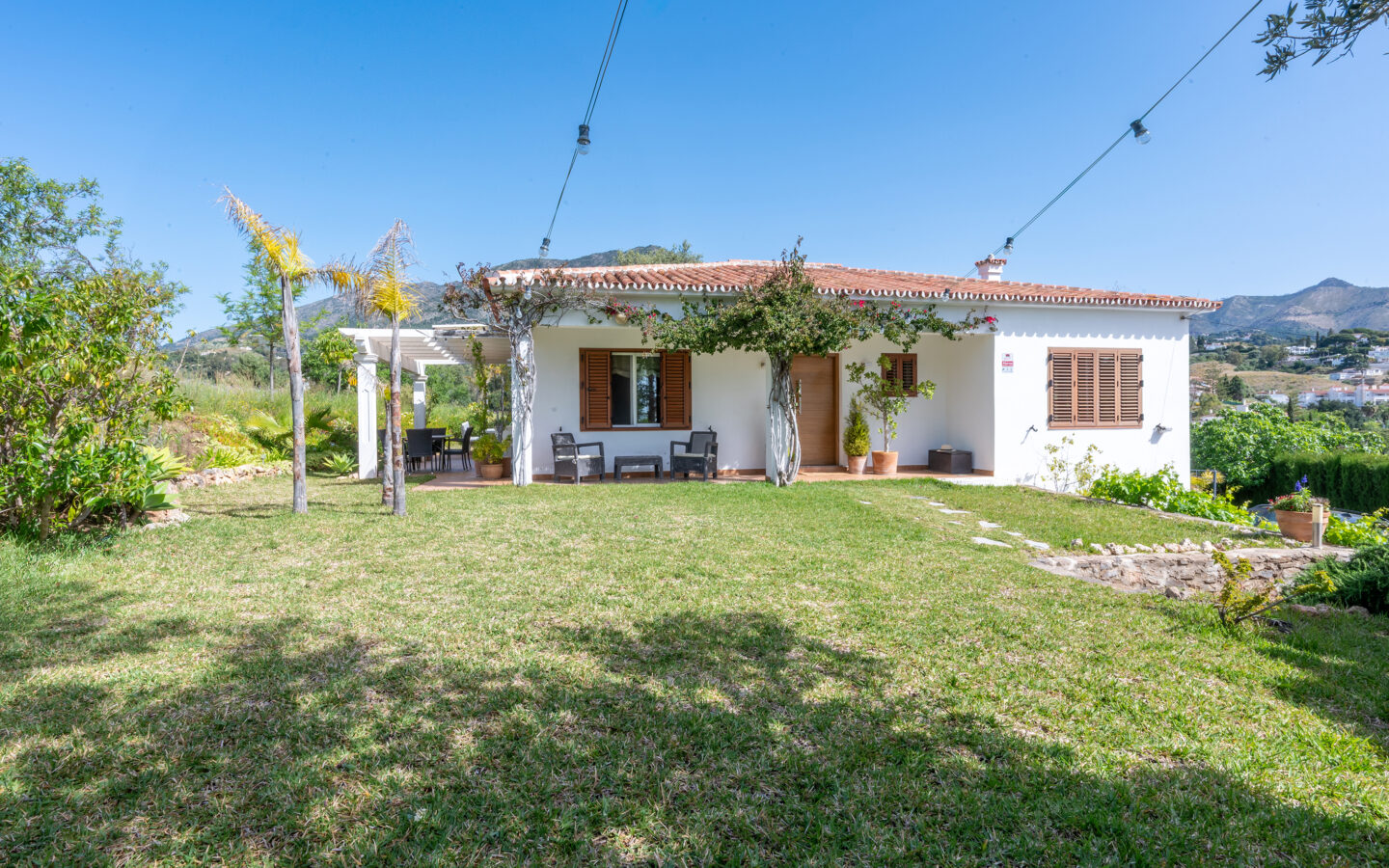 Villa Of 182 M² With Garden In Mijas