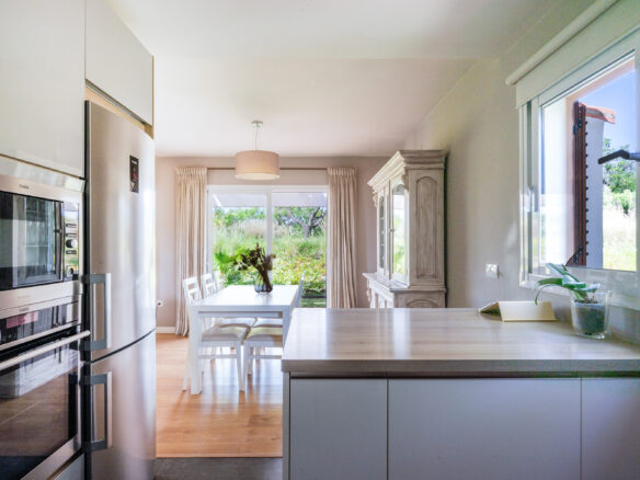 Villa Of 182 M² With Garden In Mijas