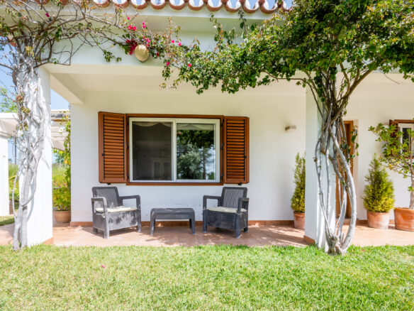 Villa Of 182 M² With Garden In Mijas