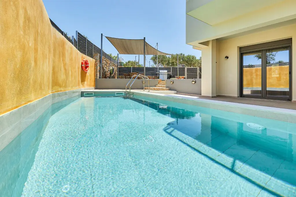 4-bedroom Maisonette In Vrachasi, Greece (180 M²)