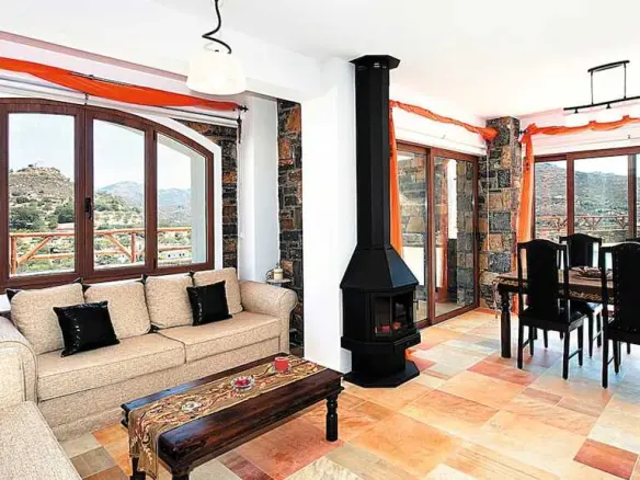 2-bedroom Villa In Agios Nikolaos, Greece (110 M²)