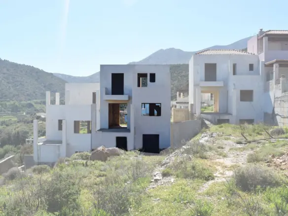 4-bedroom Villa In Gazi, Greece (163 M²)
