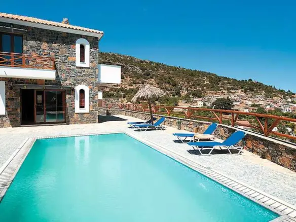 2-bedroom Villa In Agios Nikolaos, Greece (110 M²)