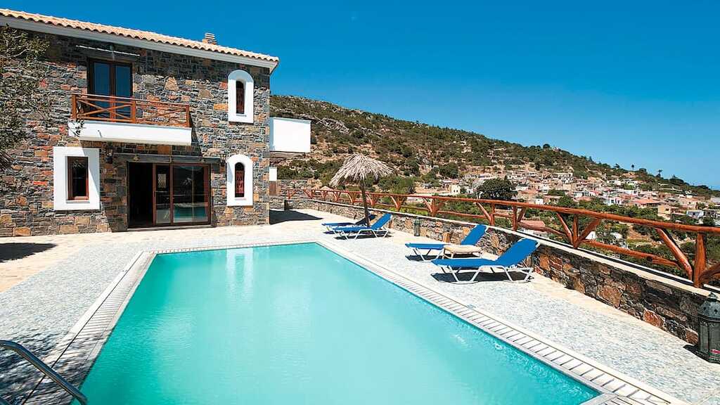 2-bedroom Villa In Agios Nikolaos, Greece (110 M²)