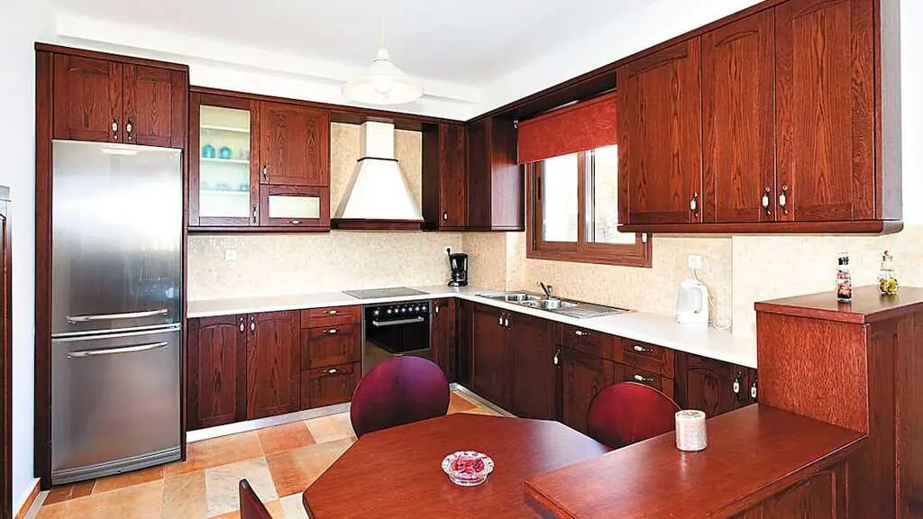2-bedroom Villa In Agios Nikolaos, Greece (110 M²)