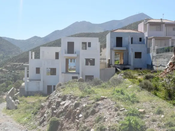 4-bedroom Villa In Gazi, Greece (138 M²)