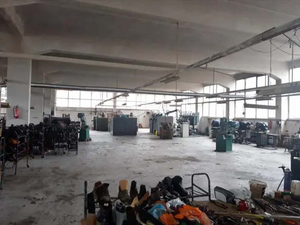 For Sale Building 2400 M² In Attica