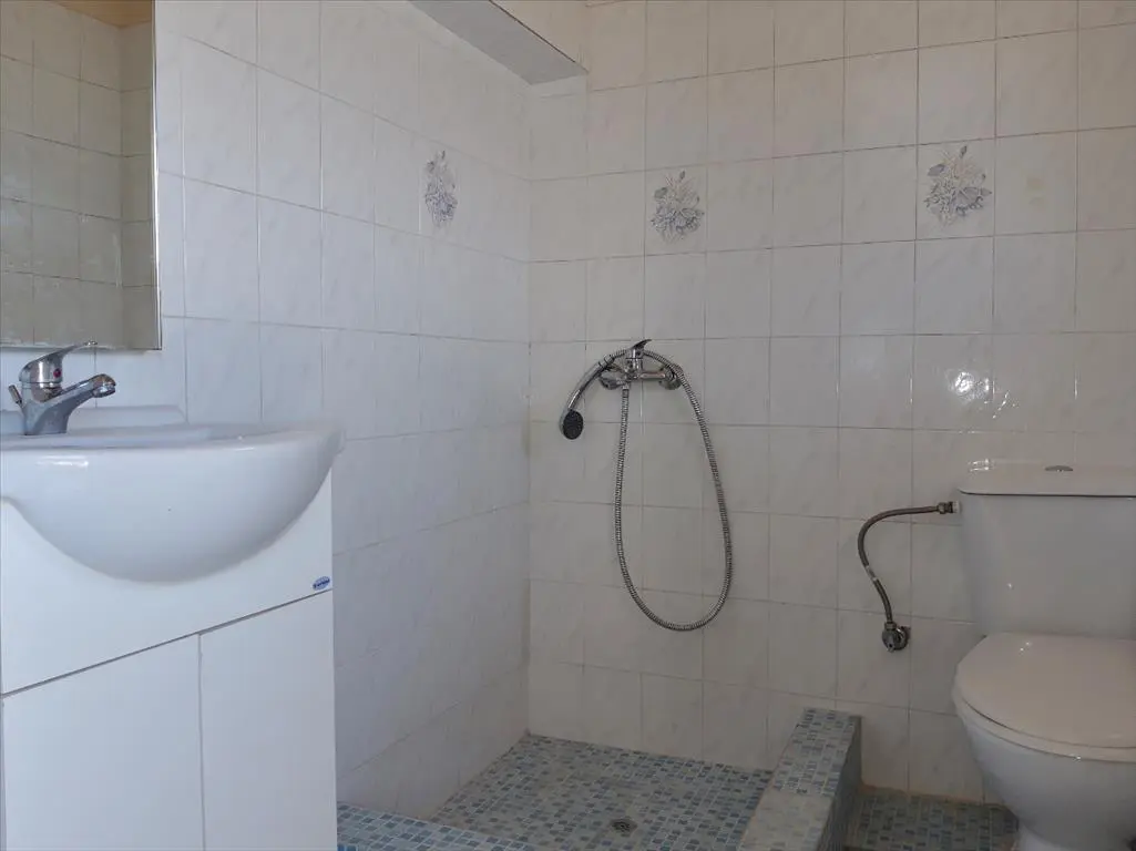 4-bedroom Maisonette In Koropi, Greece (160 M²)