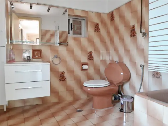4-bedroom Maisonette In Koropi, Greece (160 M²)