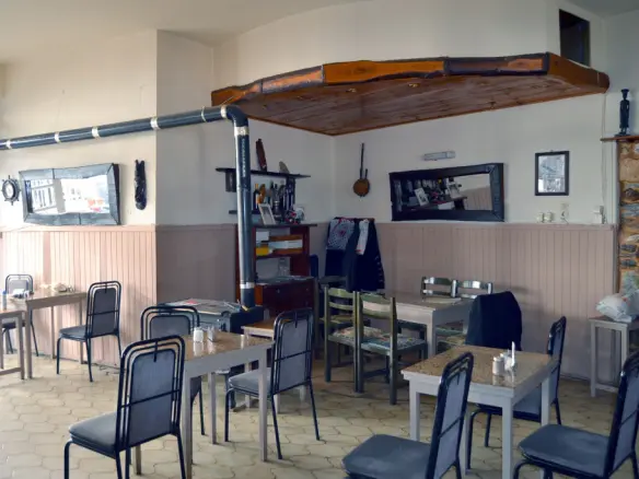 2-bedroom Business In Heraclion Cretes, Greece (180 M²)