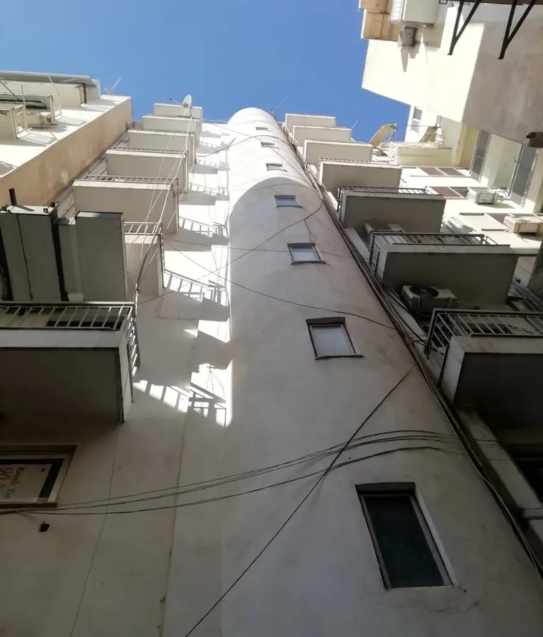 Building In Piraeus Port / Center, Greece (580 M²)