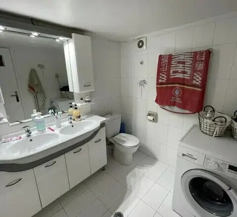 2-bedroom Flat In Neo Faliro, Greece (103 M²)