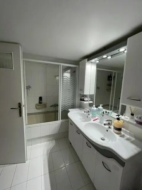 2-bedroom Flat In Neo Faliro, Greece (103 M²)