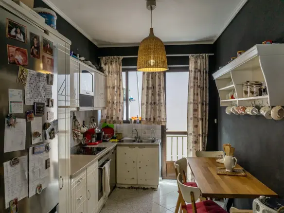 2-bedroom Flat In Piraiki – Chatzikyriakio, Greece (83 M²)
