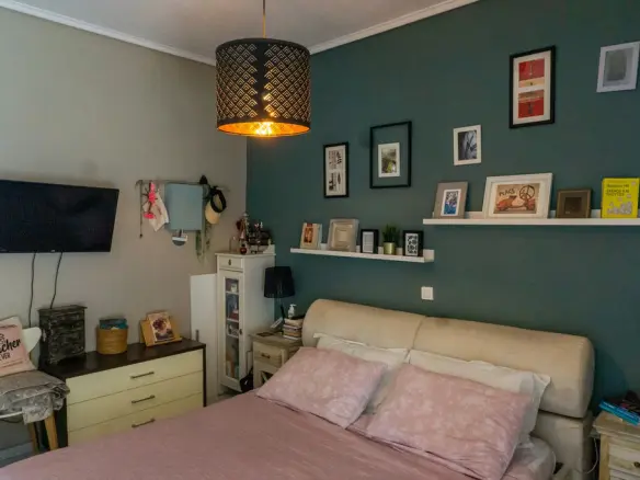 2-bedroom Flat In Piraiki – Chatzikyriakio, Greece (83 M²)