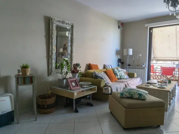 2-bedroom Flat In Piraiki – Chatzikyriakio, Greece (83 M²)