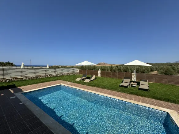 2-bedroom Villa In Geropotamos, Greece (93 M²)