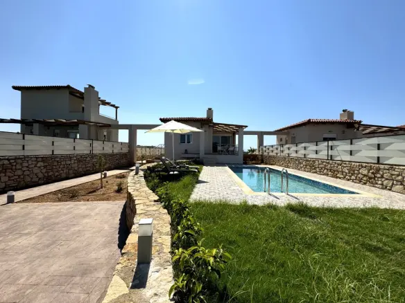 2-bedroom Villa In Geropotamos, Greece (92 M²)