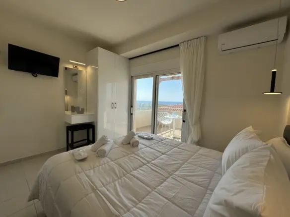 2-bedroom Villa In Geropotamos, Greece (93 M²)